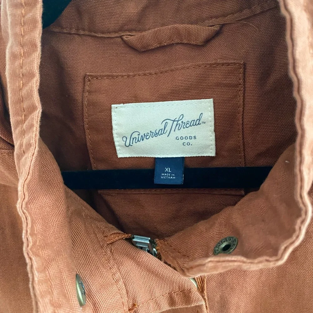 Rust orange colored denim jacket size XL with draw string to cinch waist - Picture 3 of 3